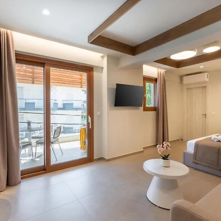 Harmonia Boutique - 150m From The